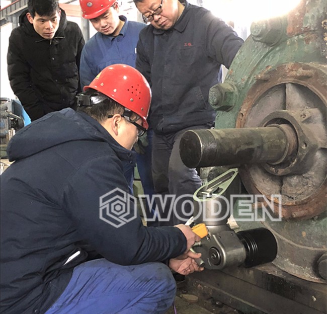 沃頓技術員對閥門廠用戶進行液壓扳手操作培訓