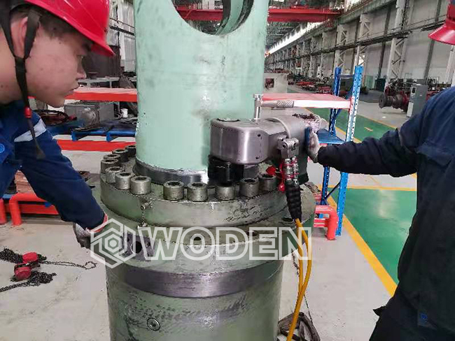 沃頓液壓扳手派遣技術員前往包鋼培訓，取得圓滿成功